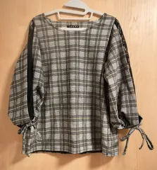 イング　Mサイズ　グレー系　チェック　袖レース切り替え　プルオーバー　カットソー　トップス