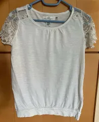 H&M キッズ レース半袖Tシャツ（キー 152cmまで）44サイズ可能