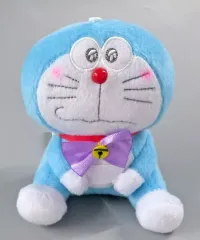 【中古】ぬいぐるみマスコット・ぬいぐるみバッジ ドラえもん(パープル) 赤いほっぺ マスコット バースデーVer. 「ドラえもん」