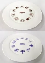 【中古】皿・茶碗(キャラクター) [単品] 集合(海賊旗) プレート(2枚入り) 「ワンピース プレート・グラス ルフィ＆チョッパー名言ボイスぬいぐるみセット」 セブンイレブン限定