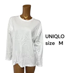 No.205 (♡)UNIQLO  無地トップス