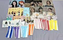 【ほぼ未開封品】NiziU　グッズセット　クリアファイル　アクリルスタンドチャーム　ミラーステッカー　等　830