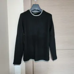 メンズブラックニット