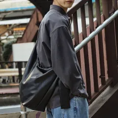 niko and ... ニコアンド NEWラージショルダーバッグ A4 15インチPC 大容量 太めショルダー 内ポケット メッシュ カジュアル シンプル 通学 通勤 小旅行 多機能 ブラック 991671 管理番号：2309-1485