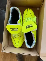 サッカーシューズ