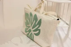 【B31】モンステラ柄の大きめトートバック