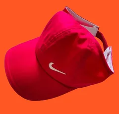 【ほぼ新品】NIKE ナイキ　キャップ　濃いピンク　レディース　キッズ