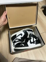 ナイキ エア ジョーダン 1 レトロ ハイ OG 