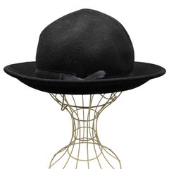 Item thumbnail for item 70ab3656-61f1-4221-ba01-bfc8ddb8eb6c