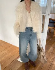 アイボリーファージャケット