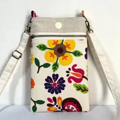 スマホポシェット 北欧風大きなモチーフ柄 ショルダーストラップ付き