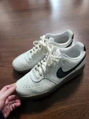 ナイキスニーカー280