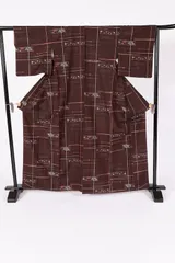 十日町紬　新品未使用品　茶　赤　グレー　ベージュ　　ひわ　蔦　破れ格子　絣　B1449