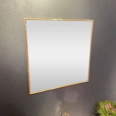ウォールミラー 正方形 40cm アンティーク調 真鍮フレーム （ スクエア 鏡 壁掛け 真鍮 フレーム ミラー ゴールド 吊り下げ 玄関 リビング 四角 おしゃれ ）)