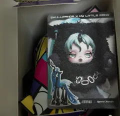 スカルパンダ x マイリトルポニー ぬいぐるみ キーホルダー シークレット(QUEENクリサリス)工場不良X 新品