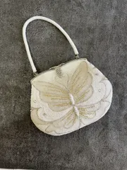 フォーマルバック  ビーズ総刺繍 がま口バッグ ホワイト 蝶々のデザイン 結婚式 パーティ フォーマル 一点もの レトロ ヴィンテージ アンティーク ハンドメイド