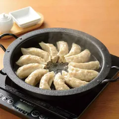 焼肉・餃子鍋 26cm IH対応 燕三 日本製 ( ガス火 IH ギョウザ鍋 餃子焼器 焼肉プレート 丸型 26センチ 鉄鍋 鉄製 卓上 調理器具 ))のサムネイル