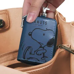 キーケース スマートキー スヌーピー 車 （ キーレスキーケース キーカバー キーポーチ クリア窓付き SNOOPY キャラクター ボタン操作可能 キーリング付き コンパクト ナスカン付き ゴムベルト付き 鍵 かぎ かわいい ）)