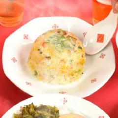 プレート 八角皿 18.5cm 台湾ネオン 陶磁器 ( 食洗機対応 電子レンジ対応 チャーハン皿 炒飯皿 陶器製 中華風 チャーハン 炒飯 餃子 ギョウザ 盛り皿 台湾風 かわいい ))のサムネイル