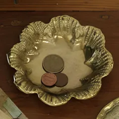 フラワーボウル イタリアブラス 真鍮 （ 小物入れ トレー トレイ アクセサリートレイ 小物トレイ インテリアトレイ アクセサリー 収納 ジュエリー 卓上 小物収納 アクセサリー置き 鍵置き おしゃれ アンティーク調 ）)