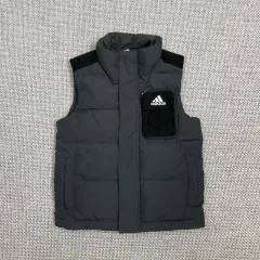アディダス ブラック キルティング ダウン ベスト