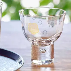 盃 お猪口 冷酒用 130ml 和紋 ガラス （ おちょこ ぐいのみ 酒器 冷酒グラス 日本製 日本酒 お酒 アルコール 花柄 家呑み ガラス製 おしゃれ 箱入り ）)