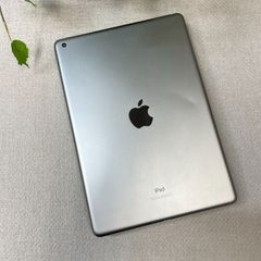 iPad(第8世代) 32GB スペースグレー Wi-Fiモデル 送料無料 - メルカリ
