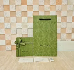 正規品グッチ ボックス+お買い物バッグ+リボン+ブックレット フル 付属品 グッチ 財布 グッチ バッグ グッチ