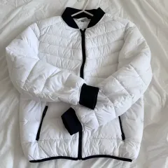 白軽量ダウン