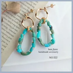 NO.522 天然石 ターコイズ レジンフープ ピアス　イヤリング　金属アレルギー対応　ハンドメイドピアス　アクセサリー　サージカルステンレス　樹脂ピアス　大ぶり　ブルー　青　揺れる　プレゼント　ギフト　普段使い　夏ピアス　お守り