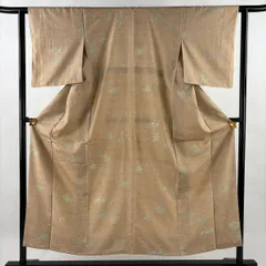 【美品】 小紋 身丈153cm 裄丈61cm S 袷 紬地 楓 動物 薄オレンジ 正絹 名品 【中古】