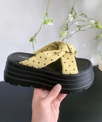 新品 ドット柄リボン厚底サンダル レディース 美脚 オルチャン 旅行くつ 疲れにくい靴 楽ちん フラットサンダル 夏 【送料無料】