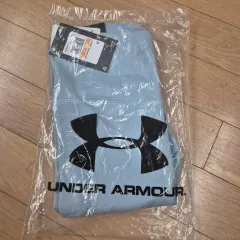新品 アンダーアーマー レギンス スカイブルー (定価 79,000ウォン)