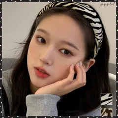 跡つかないカチューシャ ゼブラ柄 韓国風 ヘアアクセサリー 大人可愛い レディース 髪飾り ファッション小物 アニマル柄カチューシャ カジュアル ヘアバンド 洗顔 ヘアアクセ 秋冬 バイカラー 髪留め ヘアアレンジグッズ 送料無料