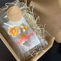 ぴぴ様専用♡ つまみ細工 髪飾り ヘアクリップ 鈴付き