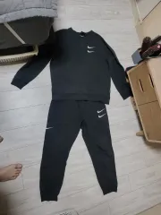 ナイキ ダブル スウッシュ ブラック トレーナー セット