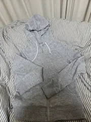UNIQLO フードジップアップ メランジュグレー S 新品