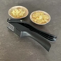 ニンニク生姜プレス＆チョッパー Felio スライサー （ フェリオ にんにく絞り ニンニクスライサー 絞り器 つぶし器 ガーリックスライサー しぼり器 潰し器 アルミ製 ガーリック ニンニク用 にんにく用 生姜 ショウガ みじん切り器 ）)のサムネイル
