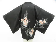【一輝堂】黒羽織 一つ紋 花 しつけ付 羽織紐別売 正絹 着物 美品 身丈約78cm 裄丈約64cm 26z02-692