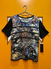 A【A30-12】△ CURASTYLE　44サイズ　半袖カットソー　黒色/多色　総柄