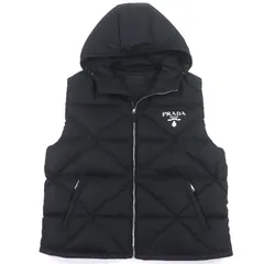 2026年最新】プラダ ダウンベストの人気アイテム - メルカリ