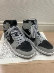 ナイキ エアジョーダン1 レトロ ハイ OG ブラック グレー