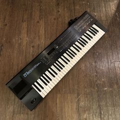 送料無料】Roland D-10 デジタルシンセサイザー 61鍵 美品 - メルカリ