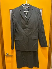 A【A31-11】◇ 23区　サイズ　ジャケット38 スカート36 ビジネススーツ　スカート上下セット　グレー　レディース