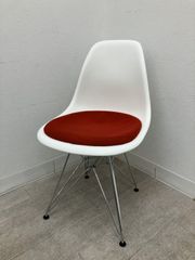 Vitra（ヴィトラ）製 イームズ シェルチェアDSR ホワイト・ブラック