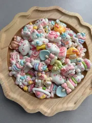 111.  Aセット　訳ありデコパーツ　まとめ売り　ランダム　大量　50個以上