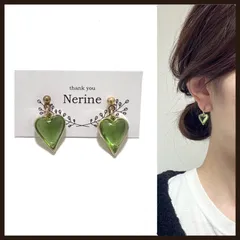 ライトグリーン　ハート　ハンドメイド　ピアス　イヤリング