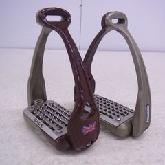 Item thumbnail for item 816780f7-c6ac-4a45-8d36-75bf7504427b