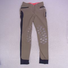 Item thumbnail for item 661f557a-f830-4b88-aed5-4404fba92015