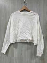 美品】ローヘンlohenボキシーラインクロップド ロンT - メルカリ